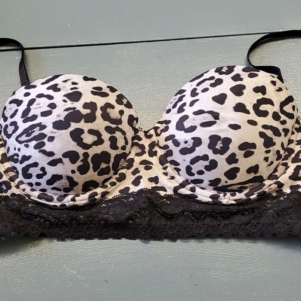 Bra, 34C, Self expression. By Maidenform. Lace and animal print.